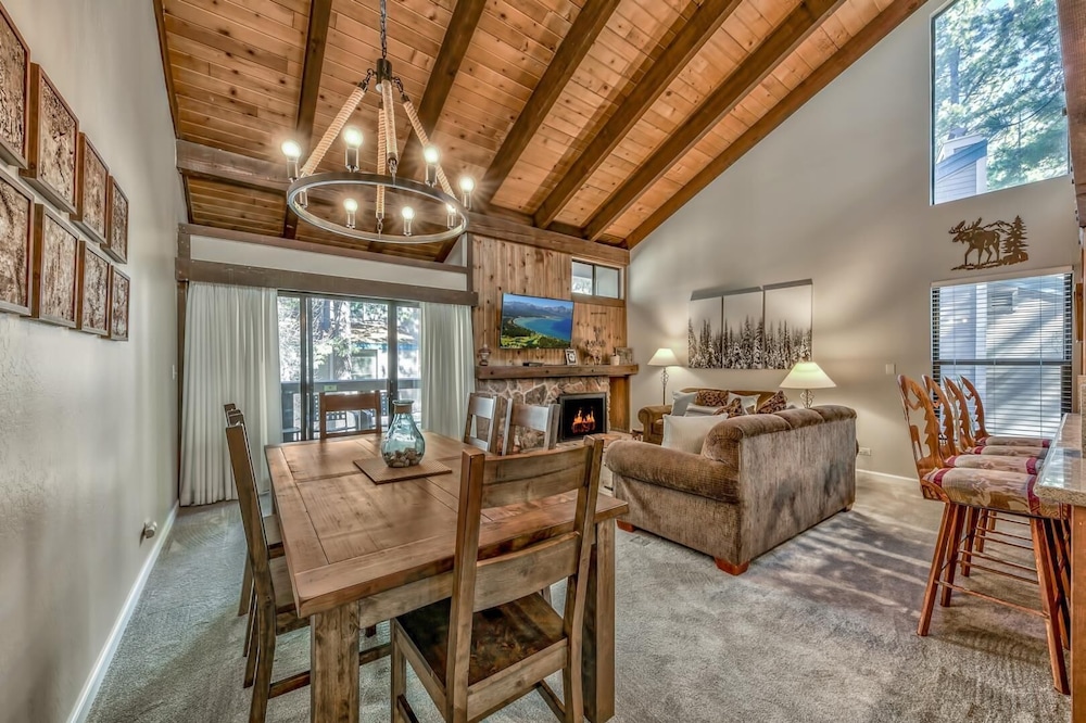 Lakeland Village #410 - Newly Updated, Close to Skiing, 2BR+Loft