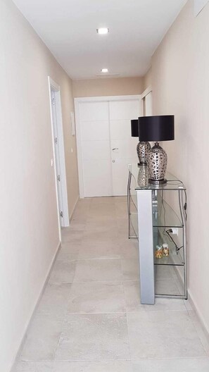 Interior - Large, Luxurious 2 Bedroom APARTMENT With PRIVATE POOL,  Excellent Reviews! (Mijas)