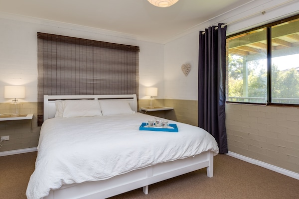 Master Bedroom
Kingsize