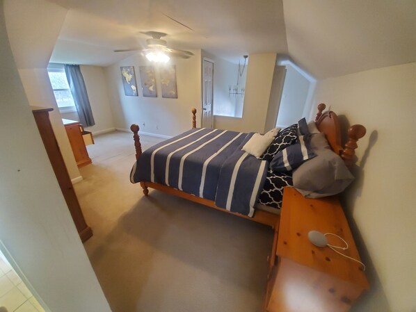 3 chambres, fer et planche à repasser, Wi-Fi, literie fournie