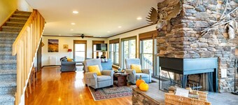 Alpen View - 86 Snapping Turtle Lane<br><br>Alpen View - Lake Front, Pet Friendly w/ Dog Enclosure, Fire Pit