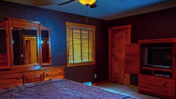 4 bedrooms, WiFi, bed sheets - Parkdale Ranch (Canon City)
