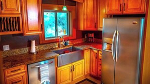 Coffee/tea maker, fridge, microwave, oven - Parkdale Ranch (Canon City)
