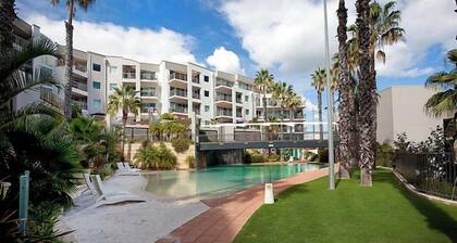 Apartment M601 - Spectacular Beachfront Penthouse!