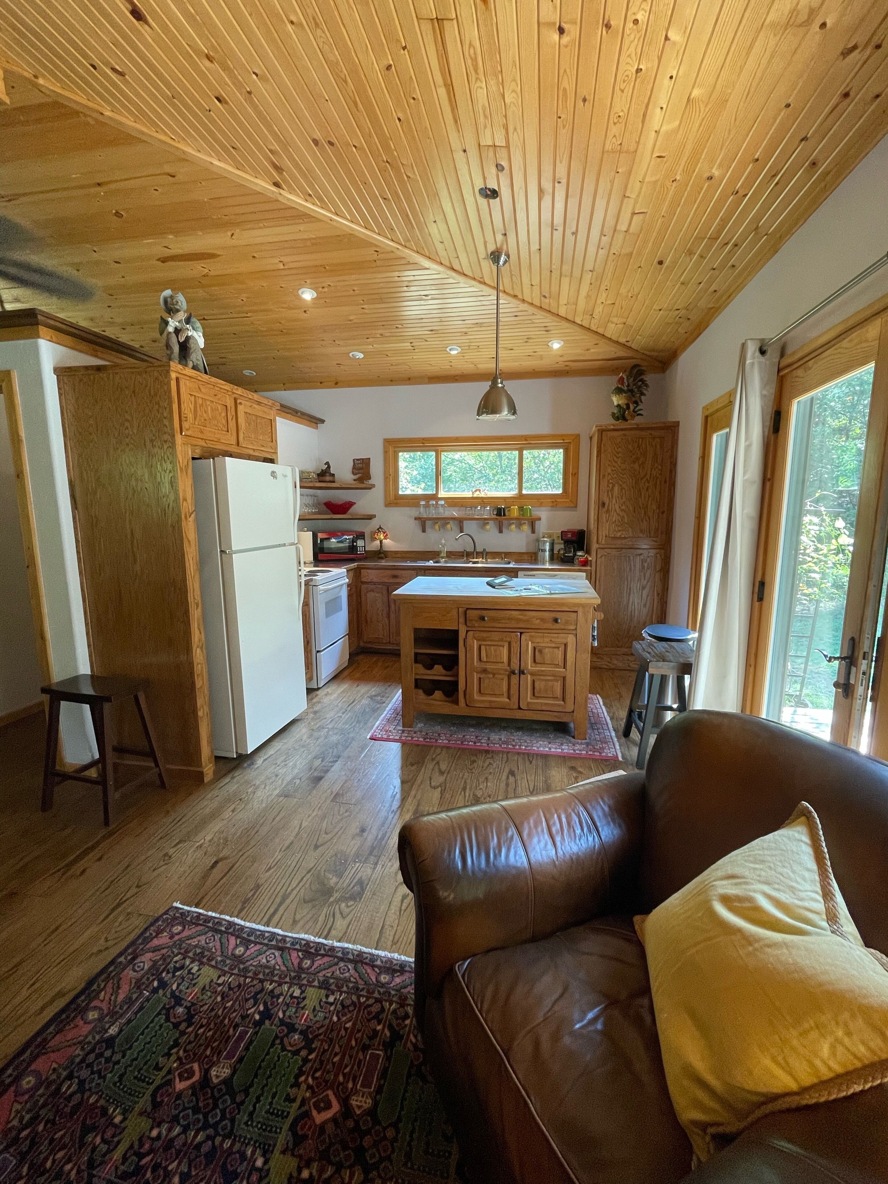 The Fairy Hut @ Iris Hill Glamping 