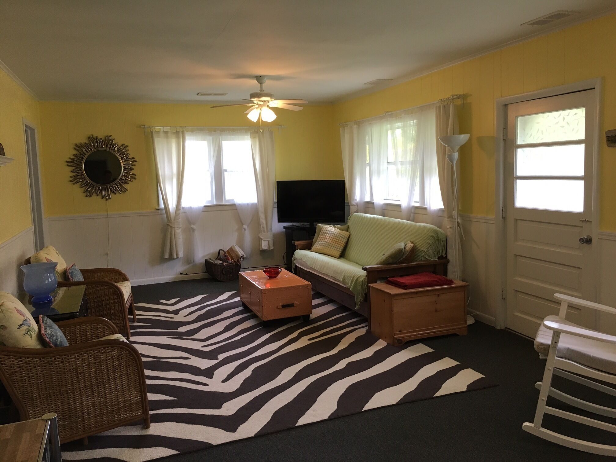 The Green Cottage in charming Glenn between South Haven and Saugatuck