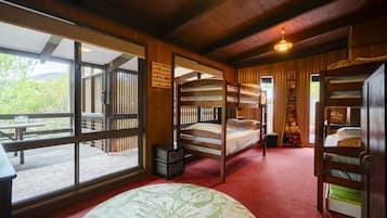 6 chambres, fer et planche Ă repasser, accĂšs Internet, draps fournis