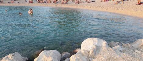 Beach nearby, beach towels