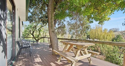 Rivers Edge Haustierfreundliches Cottage Tumut
