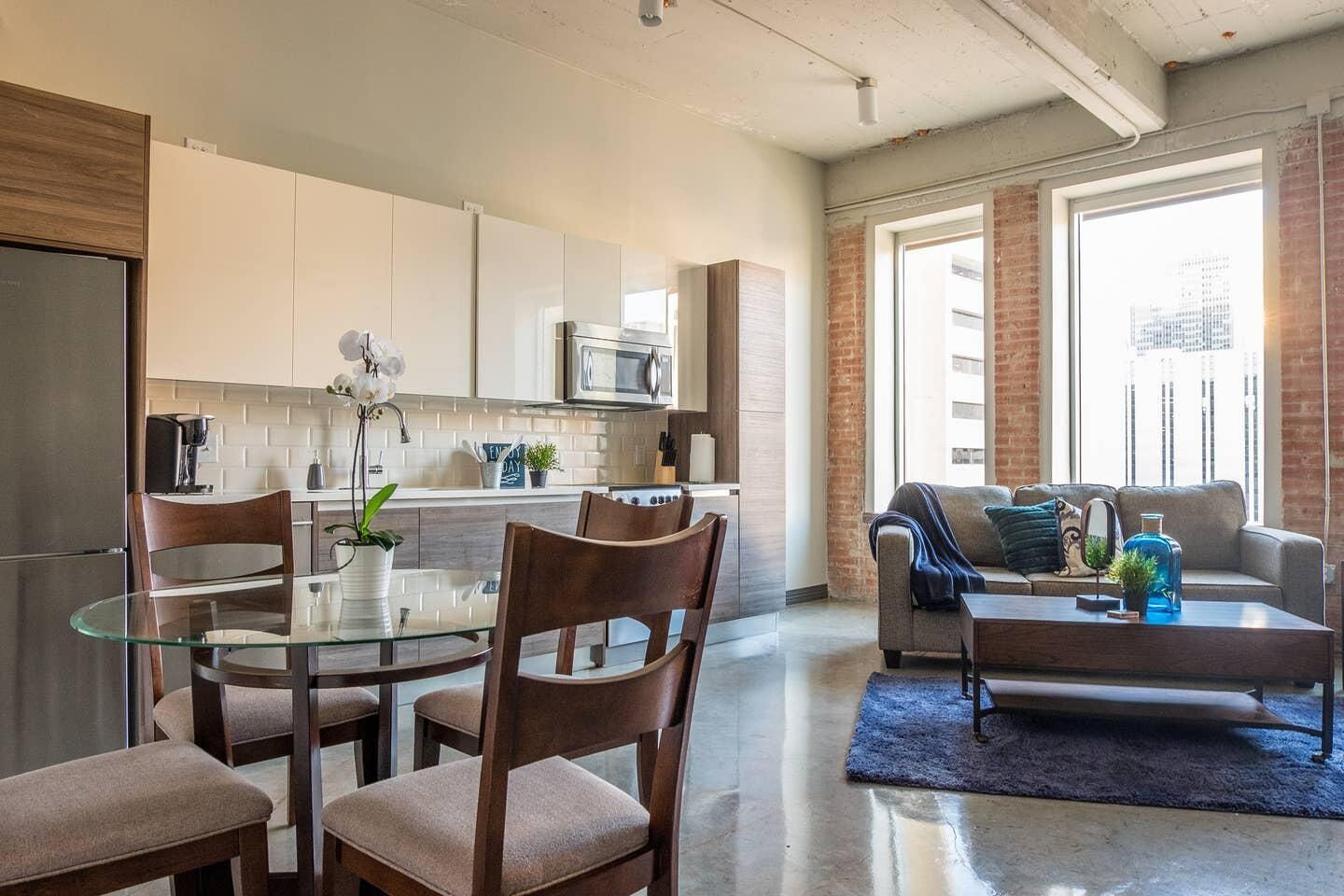 Frontdesk | Coastal Casual @ Historic Loft 1BR