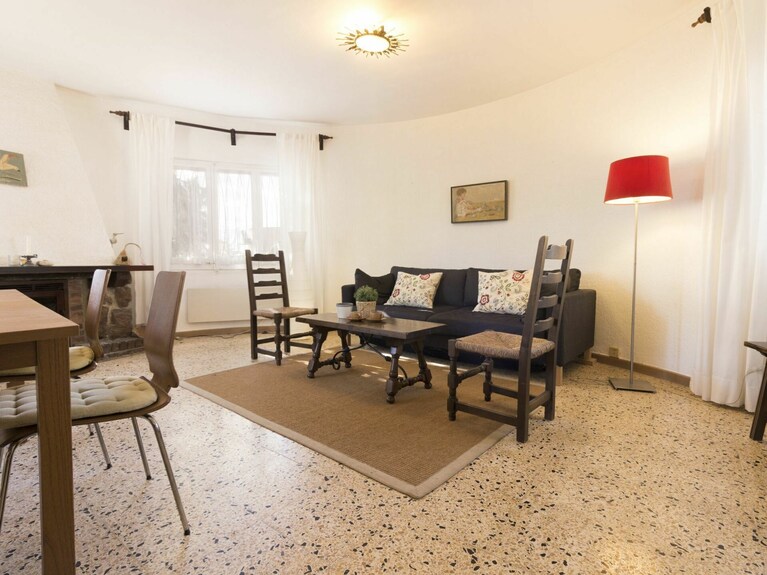 Wonderful Private Villa For 7 People With Wifi, A/c, Hot Tub, Tv And Patio - Cambrils
