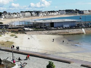 Beach nearby, sun-loungers