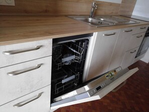 Fridge, microwave, oven, stovetop - apartment/ flat - Quiberon (Quiberon)
