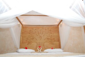 8 chambres, accès Internet