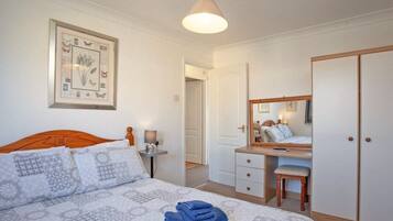 2 多间卧室、熨斗/熨衣板、免费 WiFi、床单