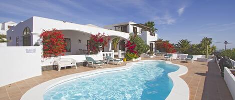 Piscine extérieure, piscine chauffée