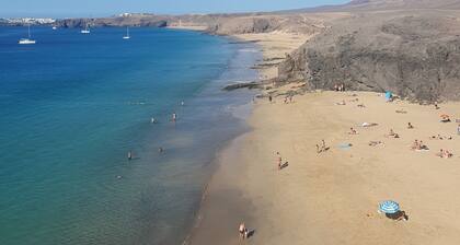 Large Luxury Private Detached Villa with heated Pool, Free Wi-Fi