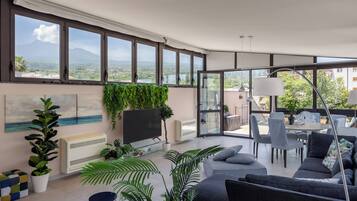 Smart TV, table tennis, computer monitors, printers