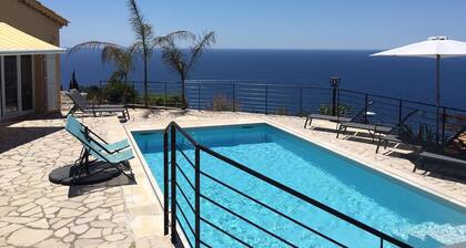 AGAY - Charming villa with heated swimming pool and exceptional sea view