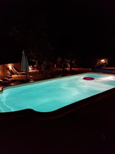 Roussillon:Large Provencal villa in a quiet location-Private pool