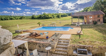 Ferme avec piscine privée. Inoubliable.