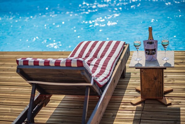 Property grounds - Farmhouse with private pool. Unforgettable. (Moncrabeau)