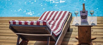 Farmhouse with private pool. Unforgettable.