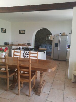 Dining - Farmhouse with private pool. Unforgettable. (Moncrabeau)