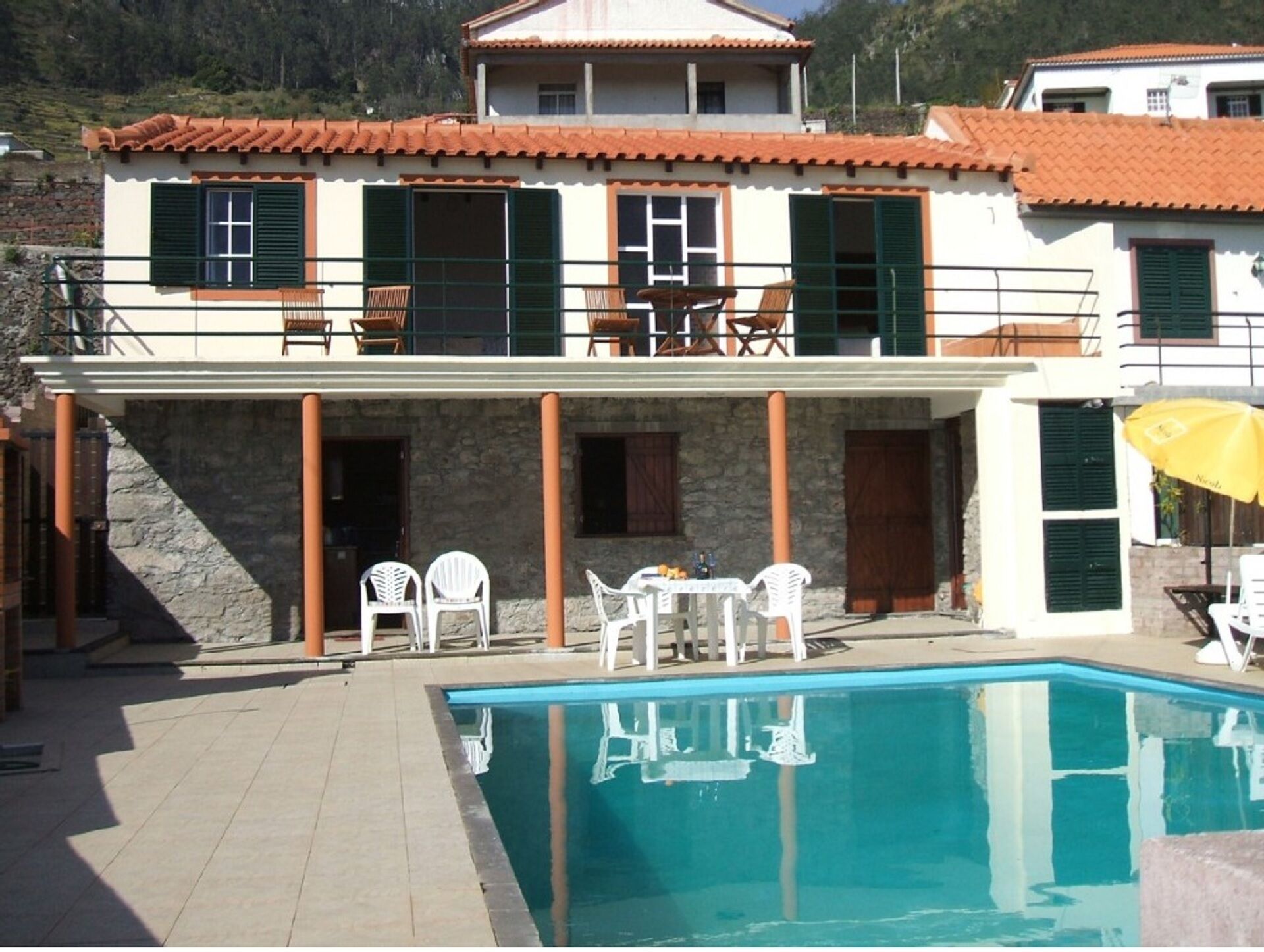 Traditional Madeira cottage, sea and mountain views plus pool, Arco da Calheta.