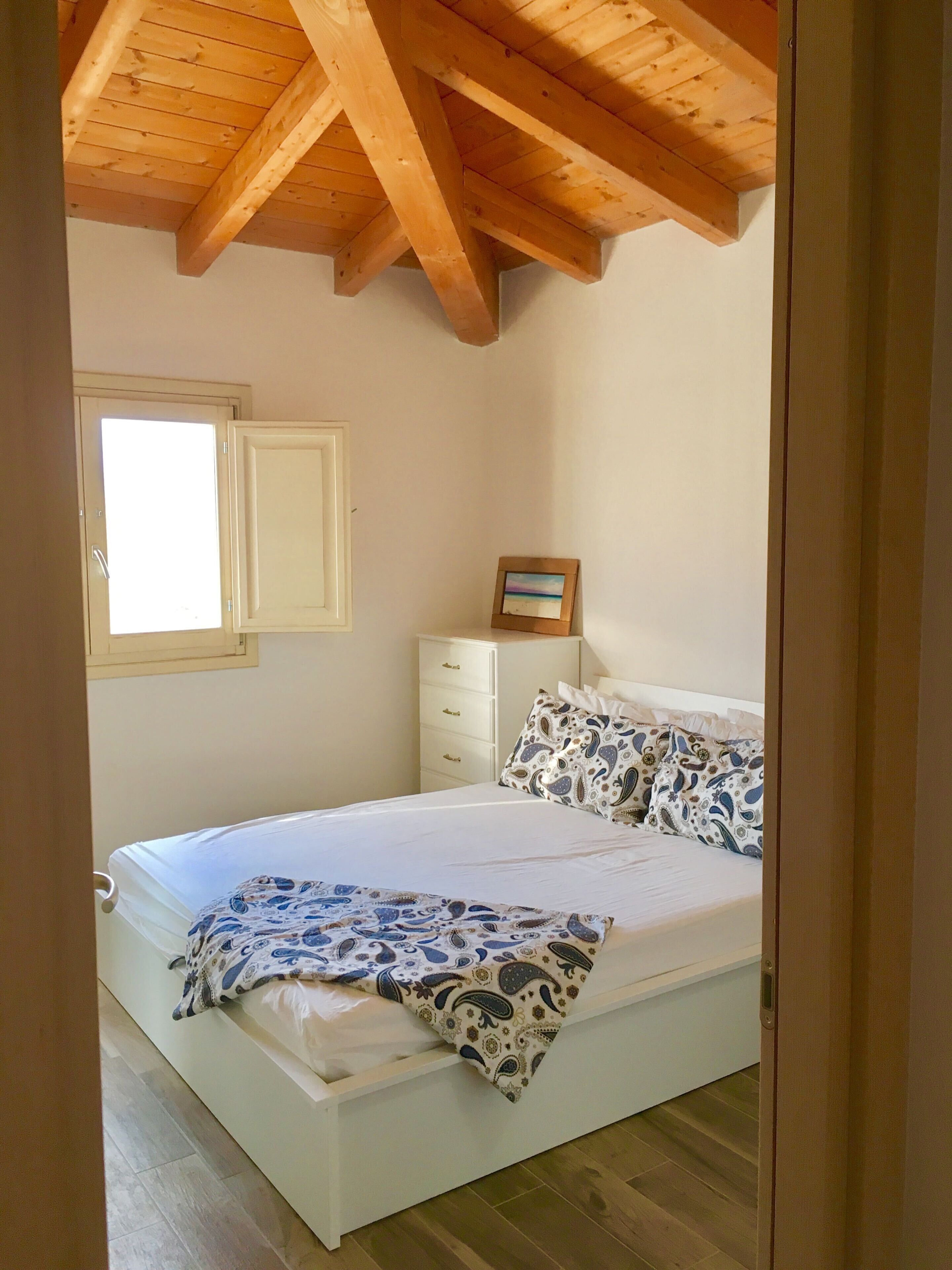 Brand New 2 Bed Apartment, Private Garden Areas, Family Friendly