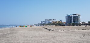 Am Strand, Liegestühle