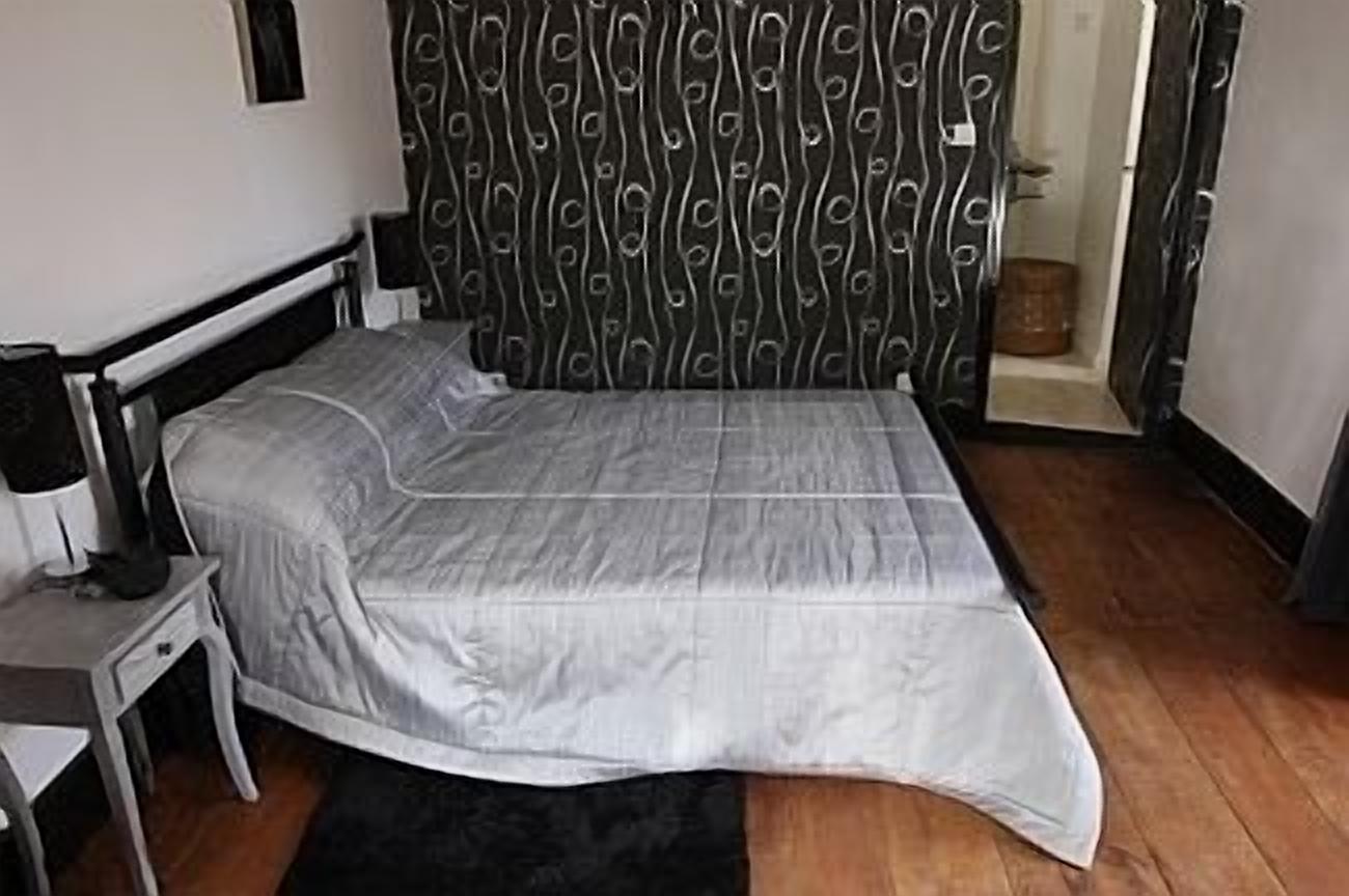 6 dormitorios, tabla de planchar con plancha, cuna de viaje y wifi