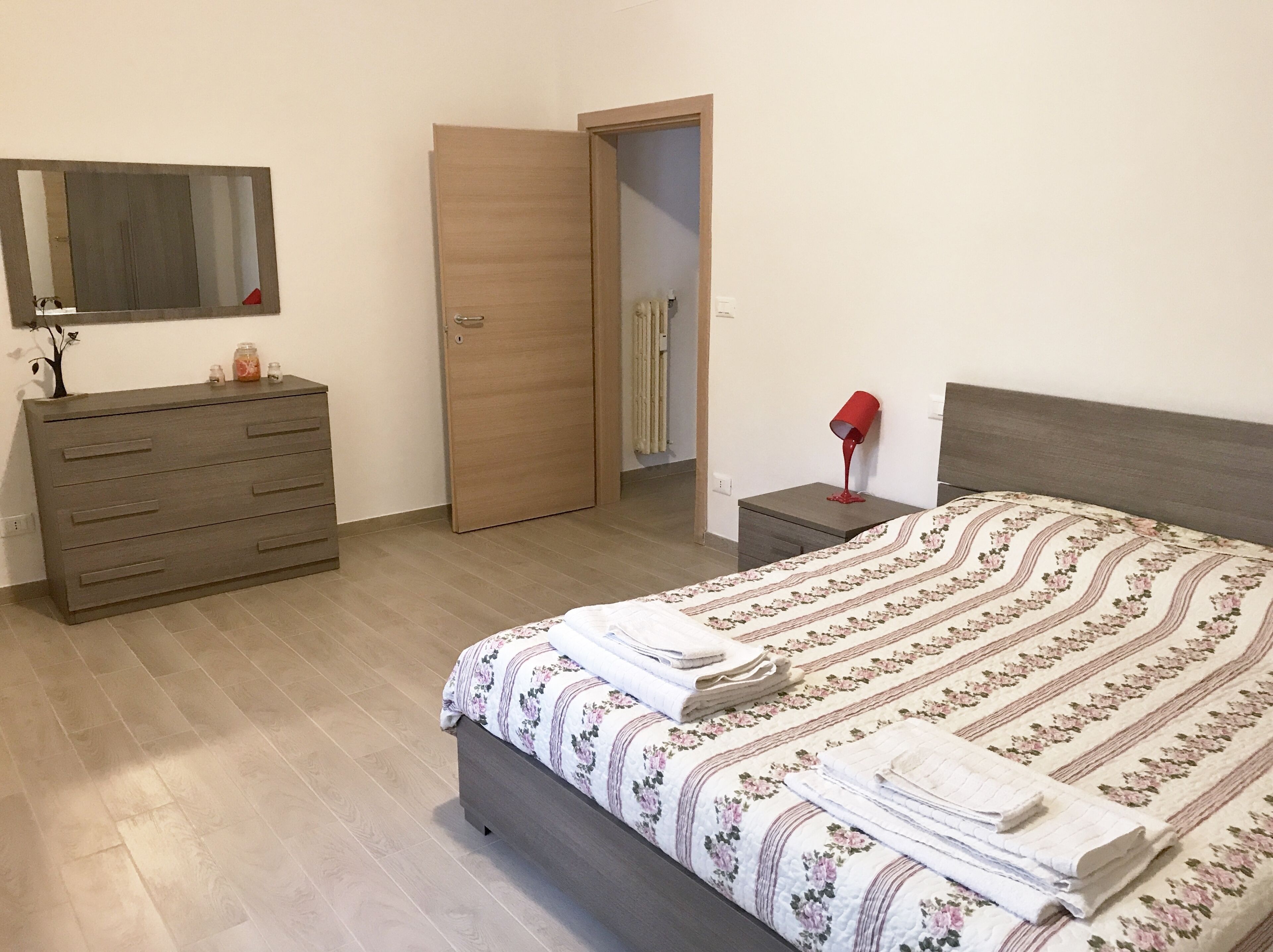 Brand new apartment with parking near Central Station