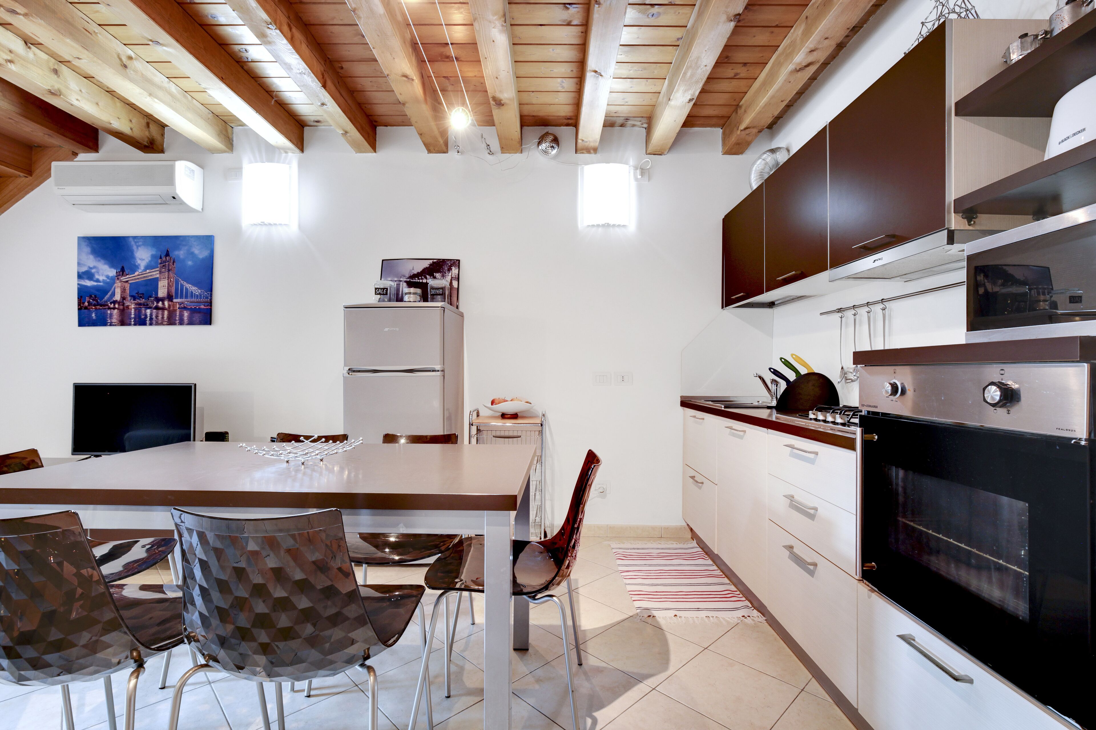 New apartment, air conditioning, Wi-Fi free, private outdoor