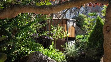 Jardines del alojamiento