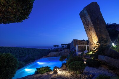 "Elegance and Comfort at the Stone House - Finca Love Garden"