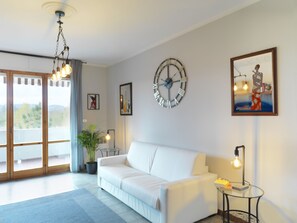 TV, DVD player, books