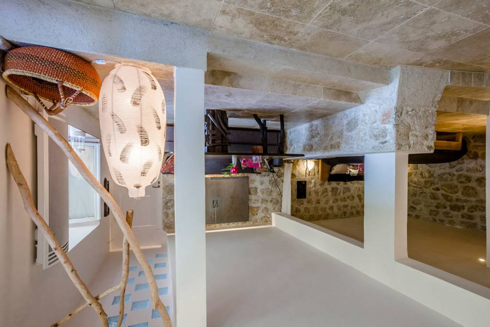 World famous garden offers luxury suite in designer style.