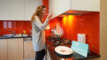 Køleskab, mikrobølgeovn, ovn, opvaskemaskine