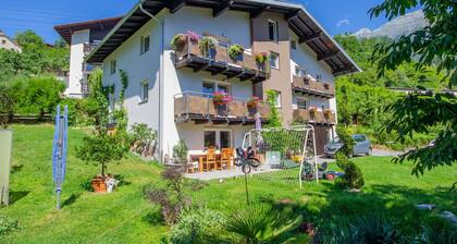 Lovely apartment for 4 people with WIFI, TV and balcony
