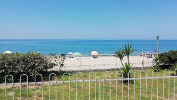 In StrandnÀhe