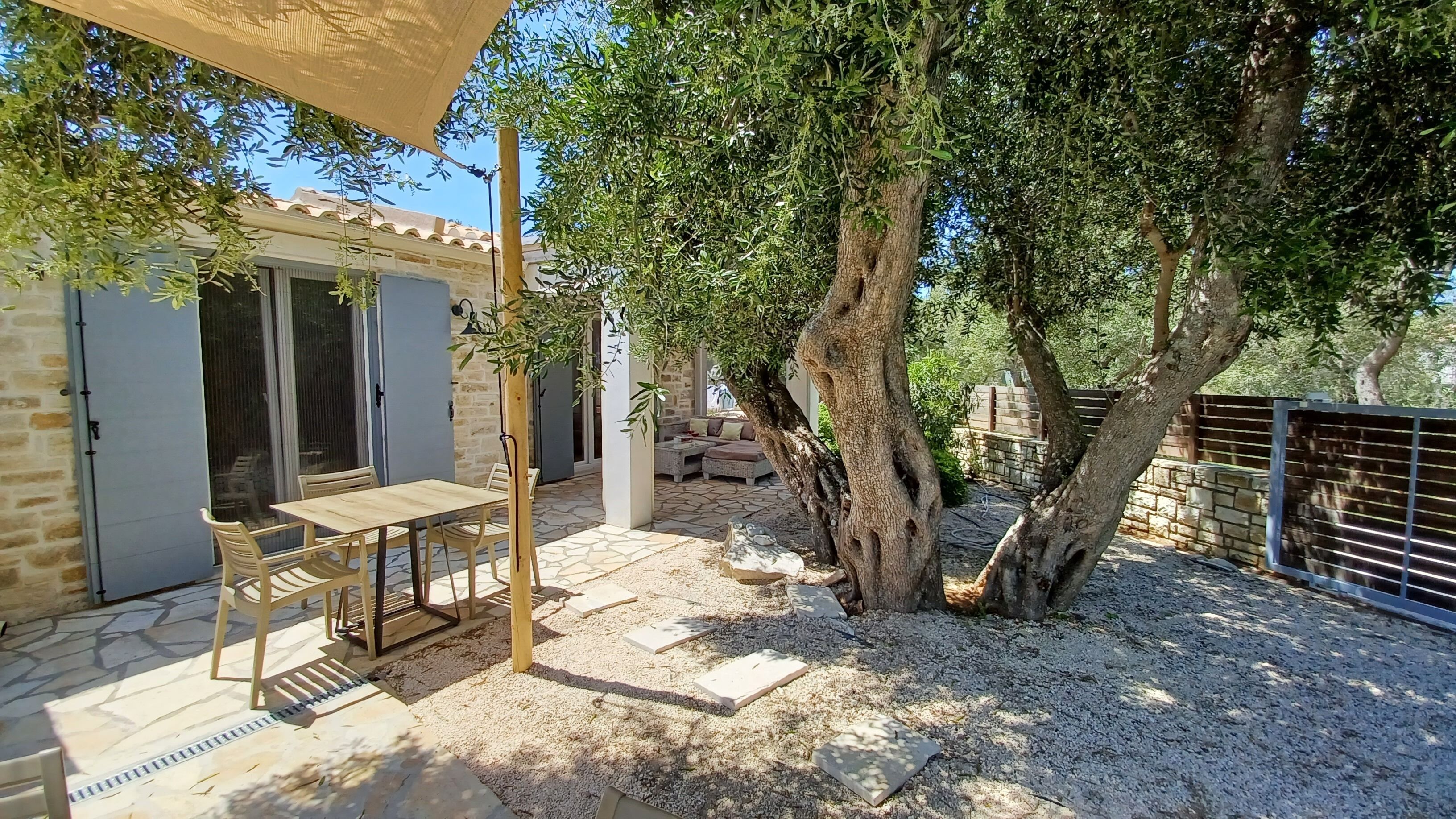 Restauration extérieure