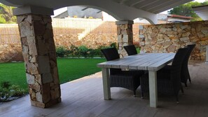 Outdoor dining - D2 Ground Floor Apartment in Residence (porto pino)