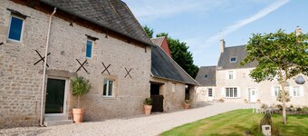 Cottage sleeps 4 near the D-Day landing beaches. Pets allowed