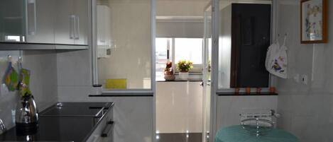 Microones, rentaplats i cafetera i tetera