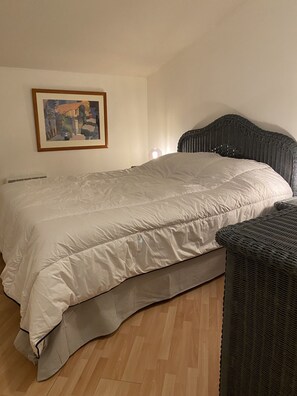 3 chambres, fer et planche à repasser, Wi-Fi gratuit, draps fournis