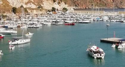 Villa Corson pesä 1000 metrin päässä Guida Locan - Scopellon rannasta