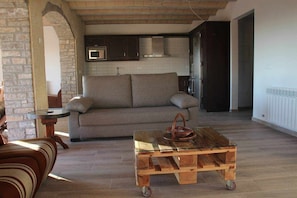 Télévision, cheminée