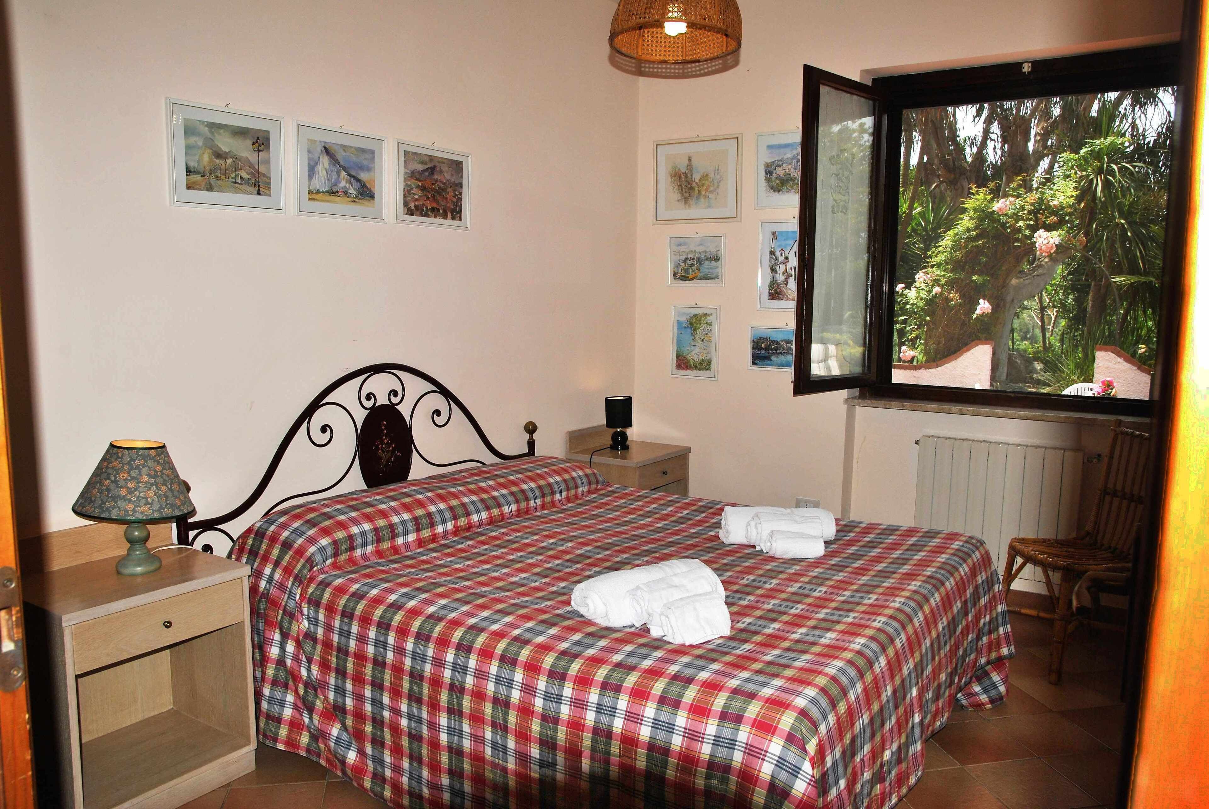 5 Schlafzimmer, Schreibtisch, Bügeleisen/Bügelbrett, kostenloses WLAN