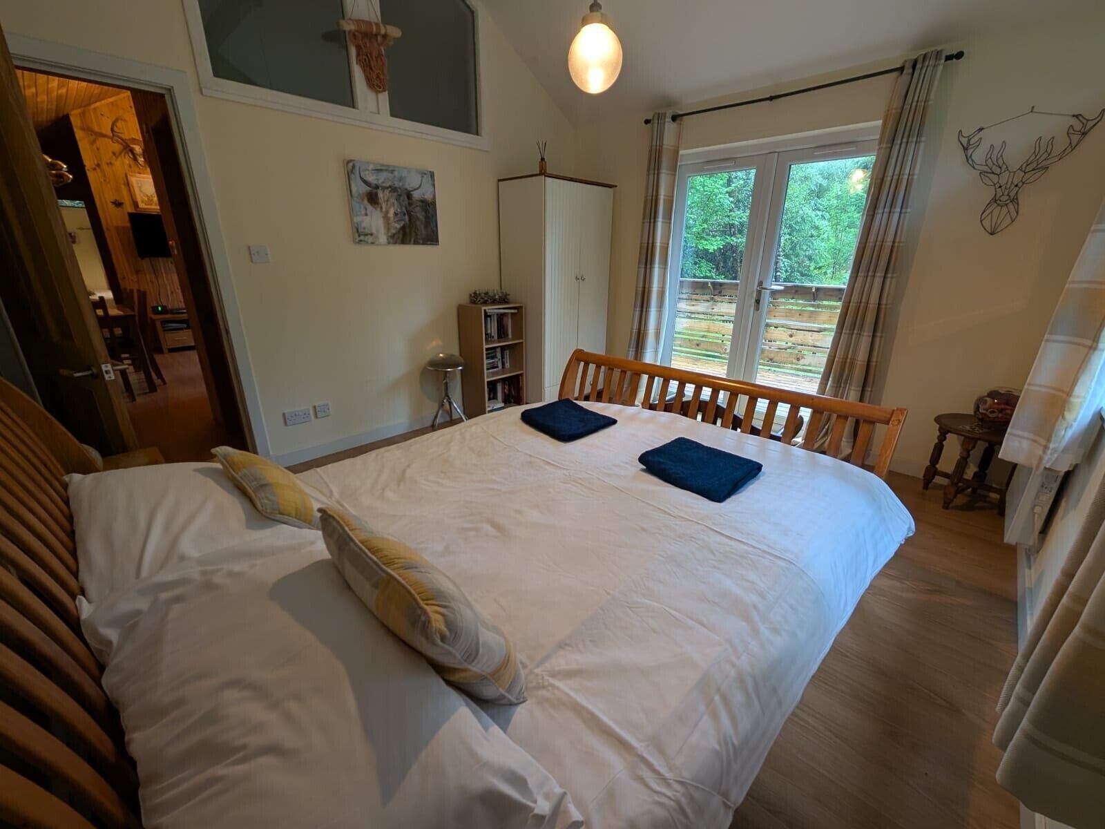 2 bedrooms, free WiFi, bed sheets, wheelchair access